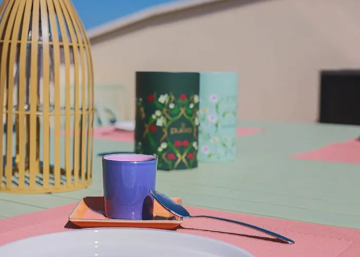 Very Apartment-roof *